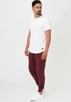 Indicode Jeans Sweatpants Tapered Broek Eberline Heren Bordeaux -Indicode Jeans Verkoop 2023 1a9ca9bc5ad15b96e0889865b1712c9a
