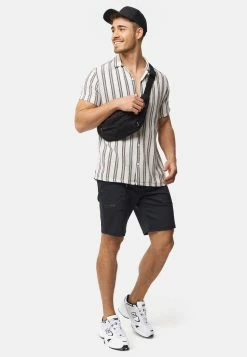 Indicode Jeans Shorts Regular Broek Diago Heren Zwart -Indicode Jeans Verkoop 2023 414c92ad4fce468937f71383e8f3f8d5