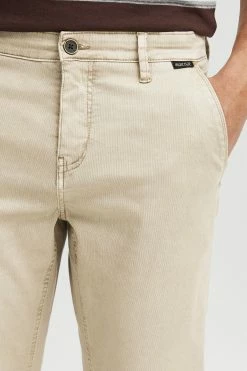 Indicode Jeans Chinos Regular Chino Lucas Heren Beige -Indicode Jeans Verkoop 2023 65e03cd04bacf0f7267a10b99d63c6d3