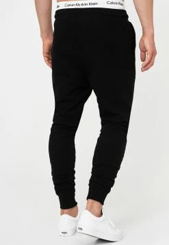 Indicode Jeans Sweatpants Tapered Broek Eberline Heren Zwart -Indicode Jeans Verkoop 2023 8147992a53ee047a497a448362dc5cb4