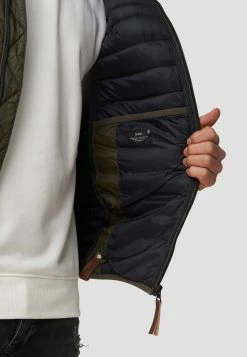 Indicode Jeans Tussenjassen Tussenjas Bowers Heren Groen -Indicode Jeans Verkoop 2023 ccbe827d255fb0071f3d3e7688ca2495